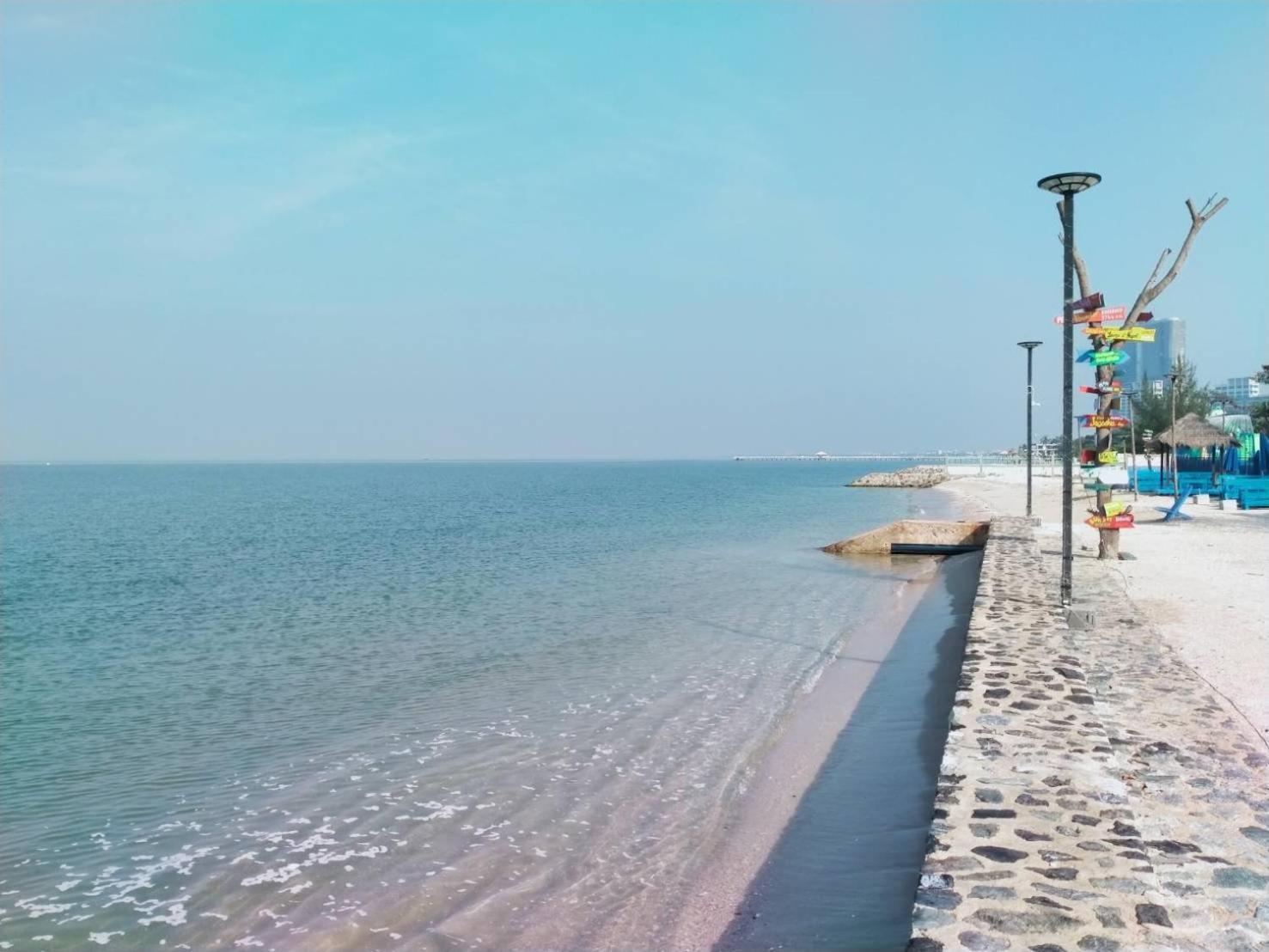 Beach Walk Boutique Resort Bangsaen Eksteriør billede