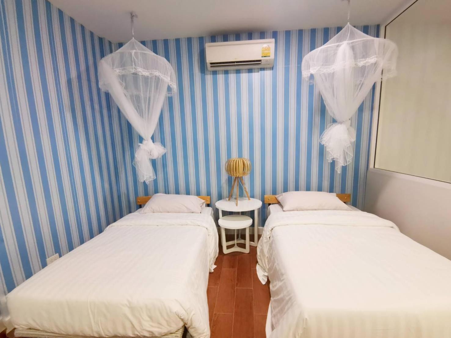 Beach Walk Boutique Resort Bangsaen Værelse billede