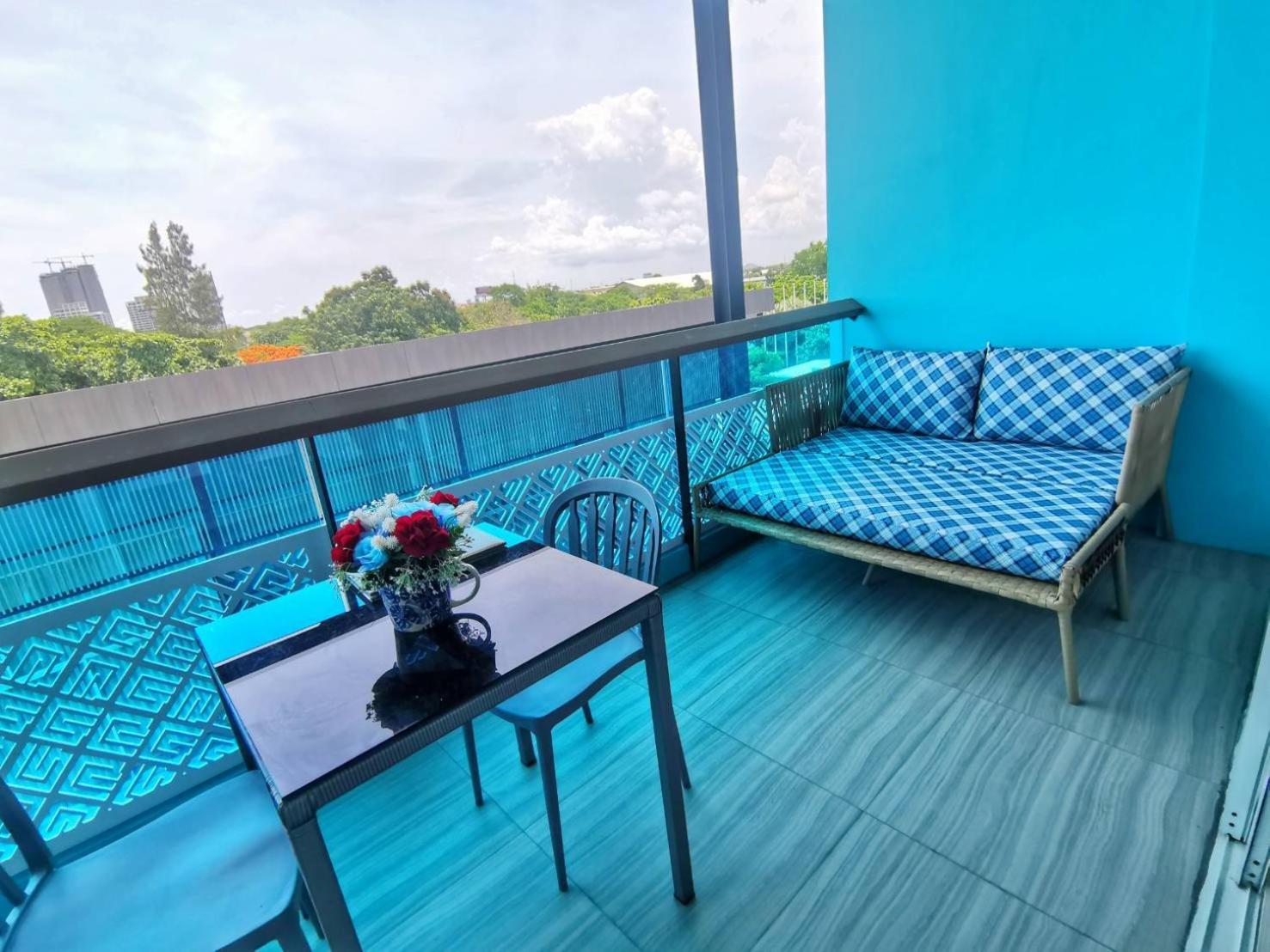 Beach Walk Boutique Resort Bangsaen Værelse billede